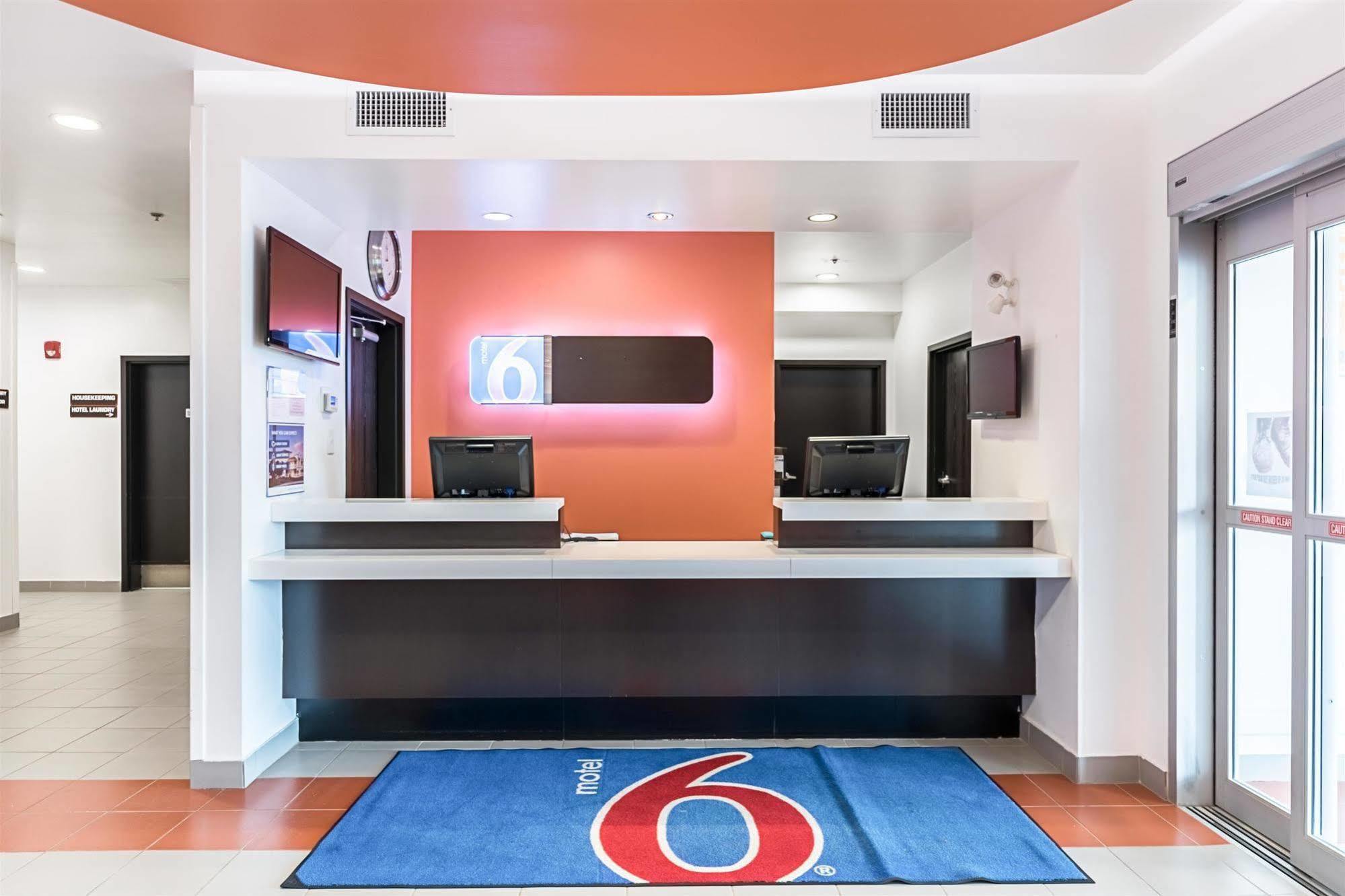 Motel 6-Moosomin, Sk Εξωτερικό φωτογραφία