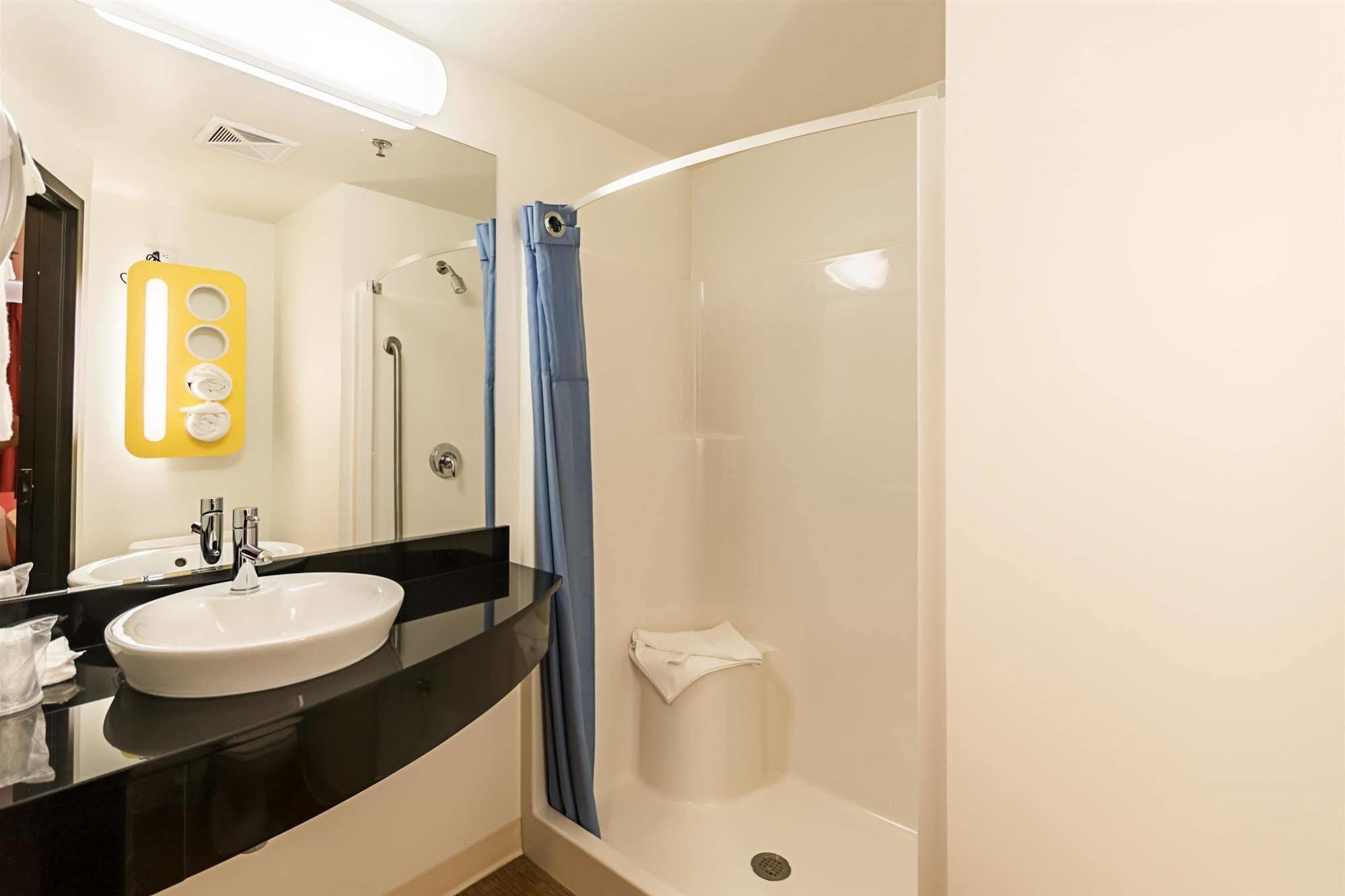 Motel 6-Moosomin, Sk Εξωτερικό φωτογραφία