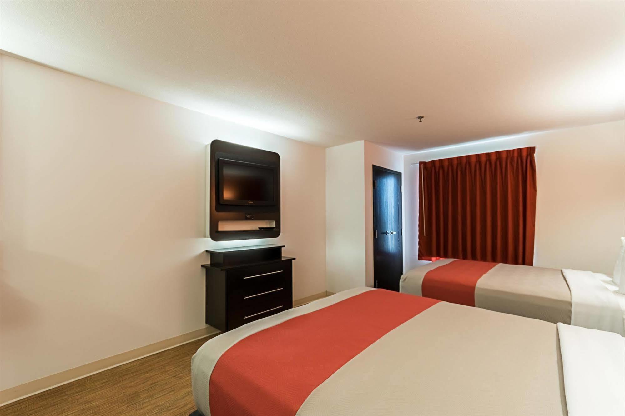 Motel 6-Moosomin, Sk Εξωτερικό φωτογραφία
