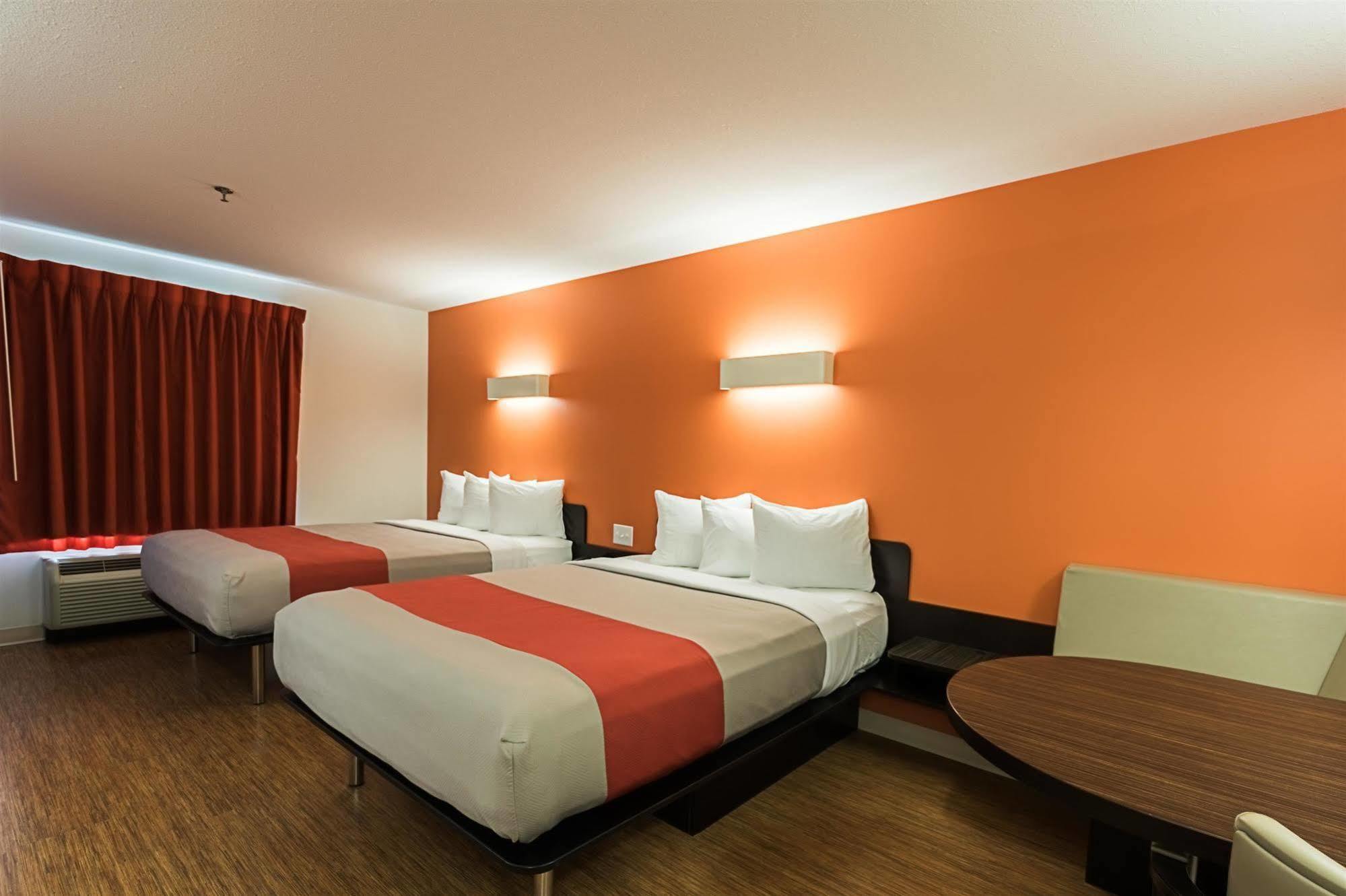 Motel 6-Moosomin, Sk Εξωτερικό φωτογραφία