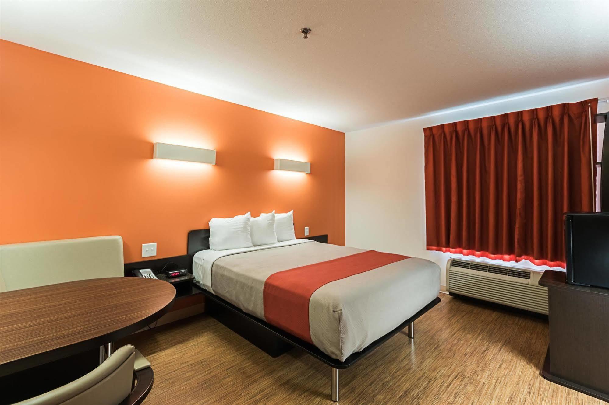 Motel 6-Moosomin, Sk Εξωτερικό φωτογραφία